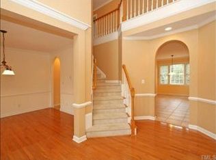 310 Banningford Rd, Cary, NC 27518