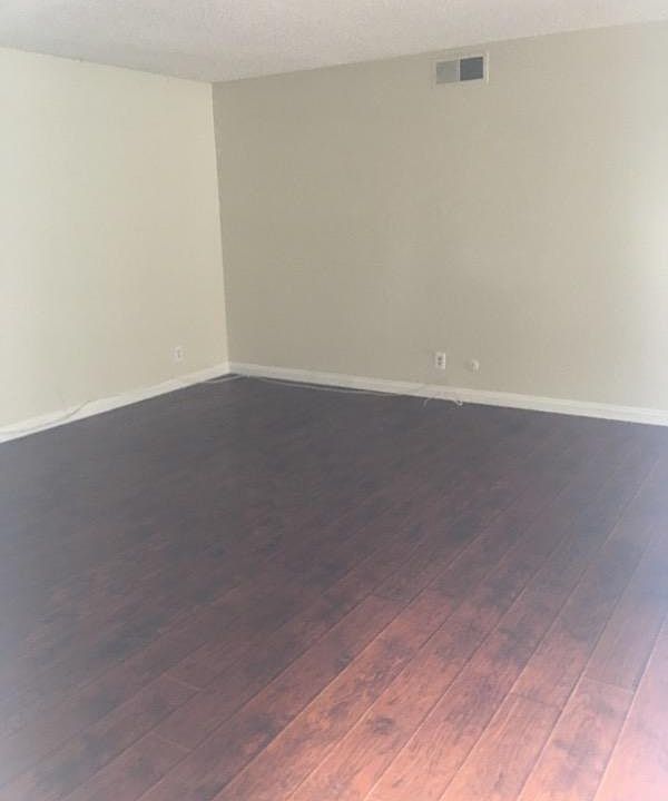 1st image of 1109 W Norwood Pl APT E