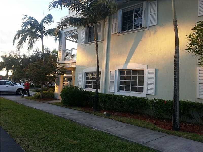 1st image of 2731 NE 3rd Dr Unit 102