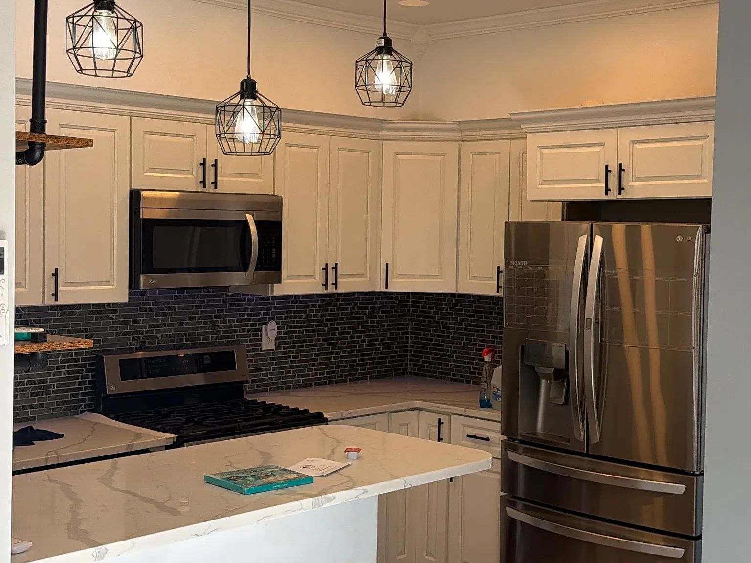 2 bed, $2,650 — Photo 1