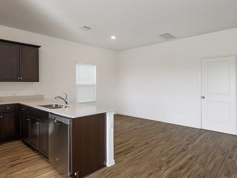 2513 Forgetmenot Ln — Photo 8