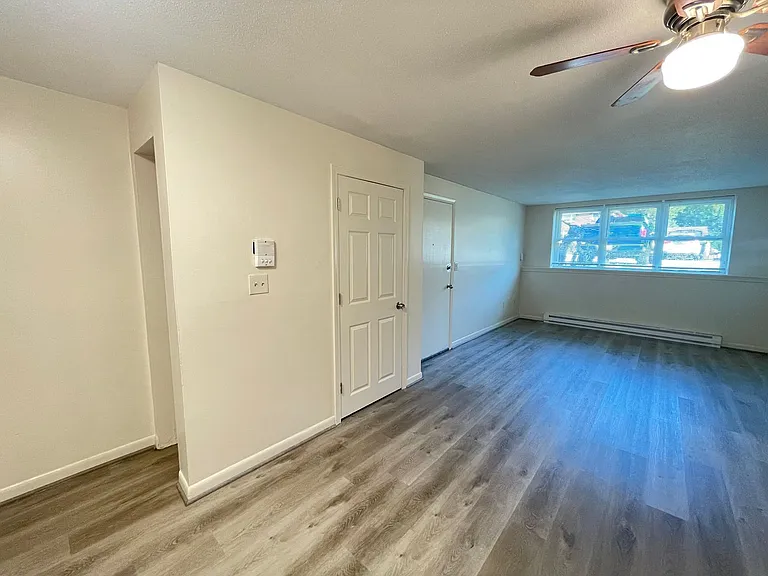 181 Loudon Rd #203 — Photo 4