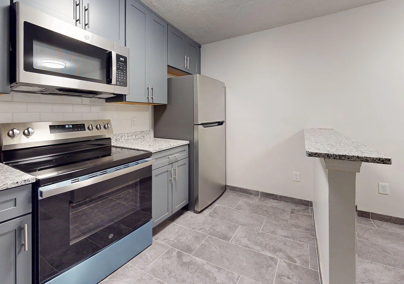 Stonebridge Apartments — Photo 1