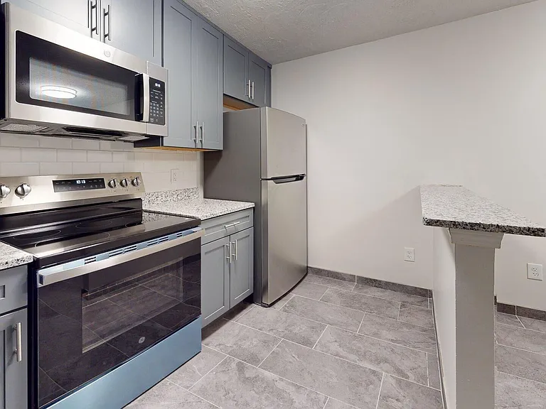 Stonebridge Apartments — Photo 1