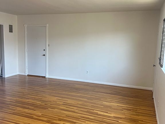 3rd image of 3426 Mentone Ave APT 7
