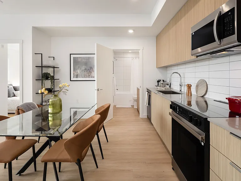 2108 W 16th Ave — Photo 4