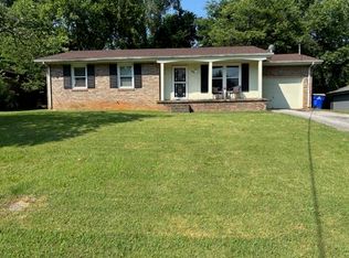 220 Whispering Hills Blvd, Bowling Green, KY 42101
