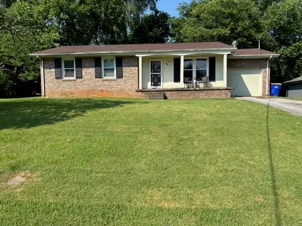 220 Whispering Hills Blvd, Bowling Green, KY 42101