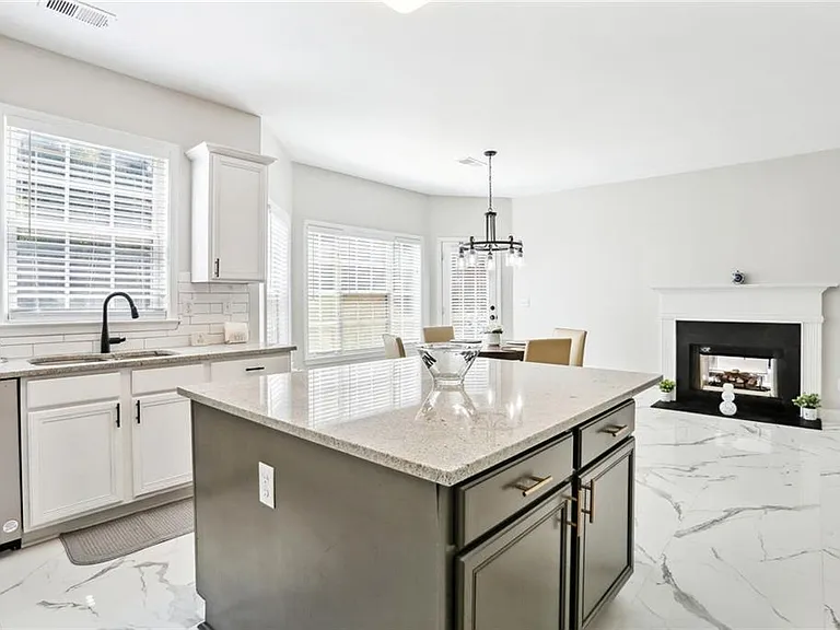 5161 Madison Green Dr SW — Photo 18