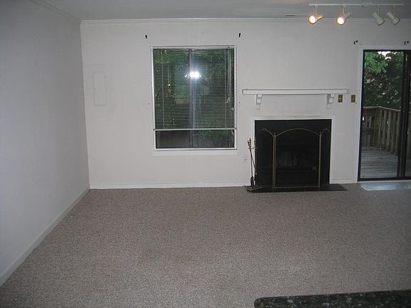 4th image of 1933 Airy Cir