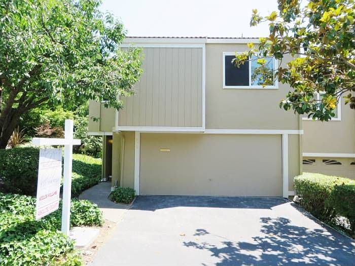 Great Court Location!