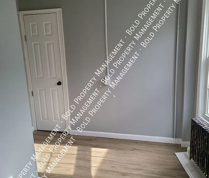 231 W Greenwich St #1 — Photo 7
