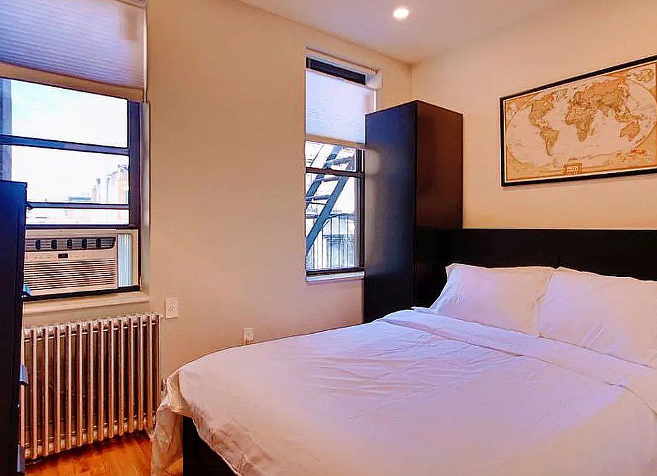 1st image of 23 Jones St APT Grw