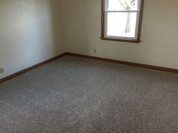 4th image of 3838 W Capitol Dr APT 1