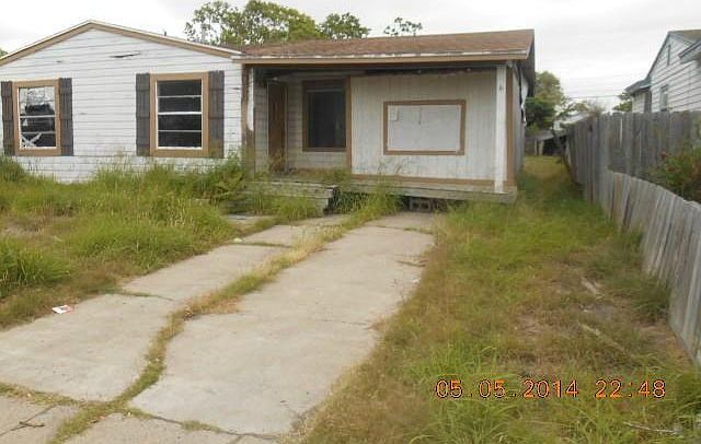 1st image of 941 Acacia Dr