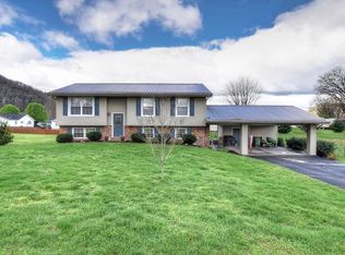 144 Midnight Dr, Elizabethton, TN 37643