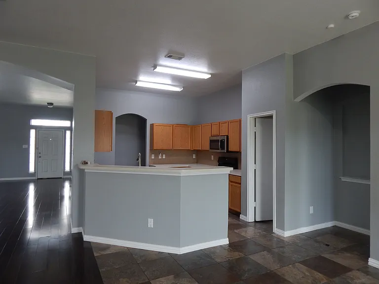 2704 Pyramid Ln — Photo 17