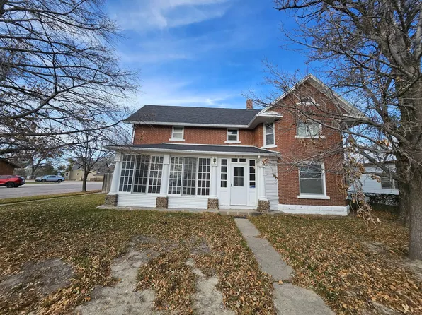 301 E 2nd St, Rushville, NE 69360