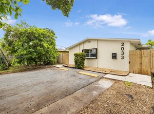 2033 Dewey St, Hollywood, FL 33020