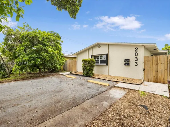 2033 Dewey St, Hollywood, FL 33020