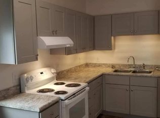 5 Elm St UNIT E, South Deerfield, MA 01373