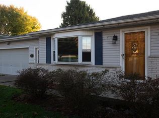 24 Denamen A Dr #B, West Middlesex, PA