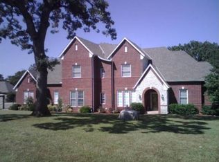 6101 Blue Hills Ct, Norman, OK 73026