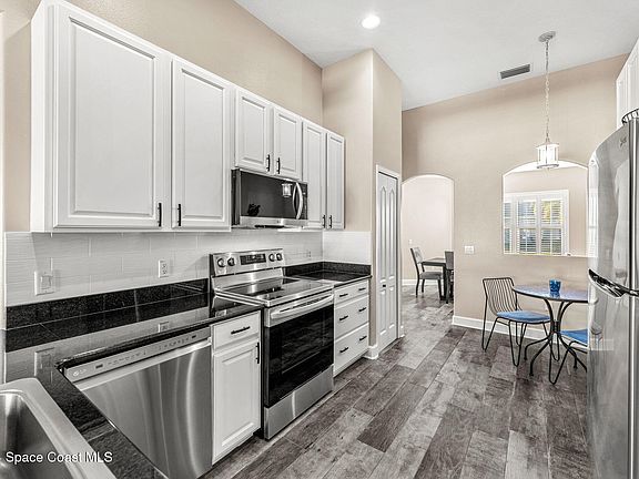 2nd image of 4510 Chardonnay Dr