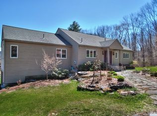 44 Stagecoach Rd, Hillsdale, NY 12529