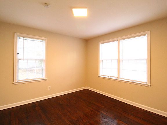 5th image of 503 E Glendale St