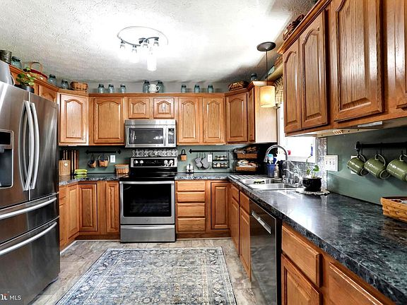 4th image of 1147 Happy Ridge Dr