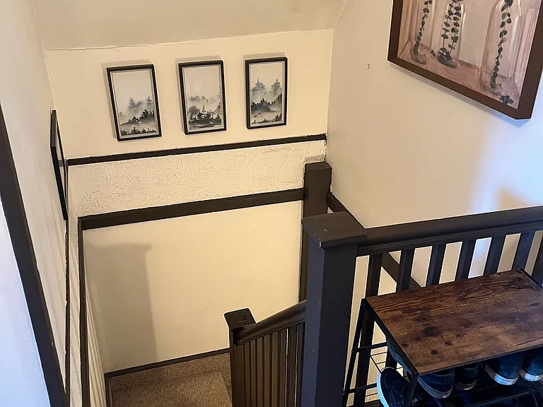 94 Martha Ct #6 — Photo 8
