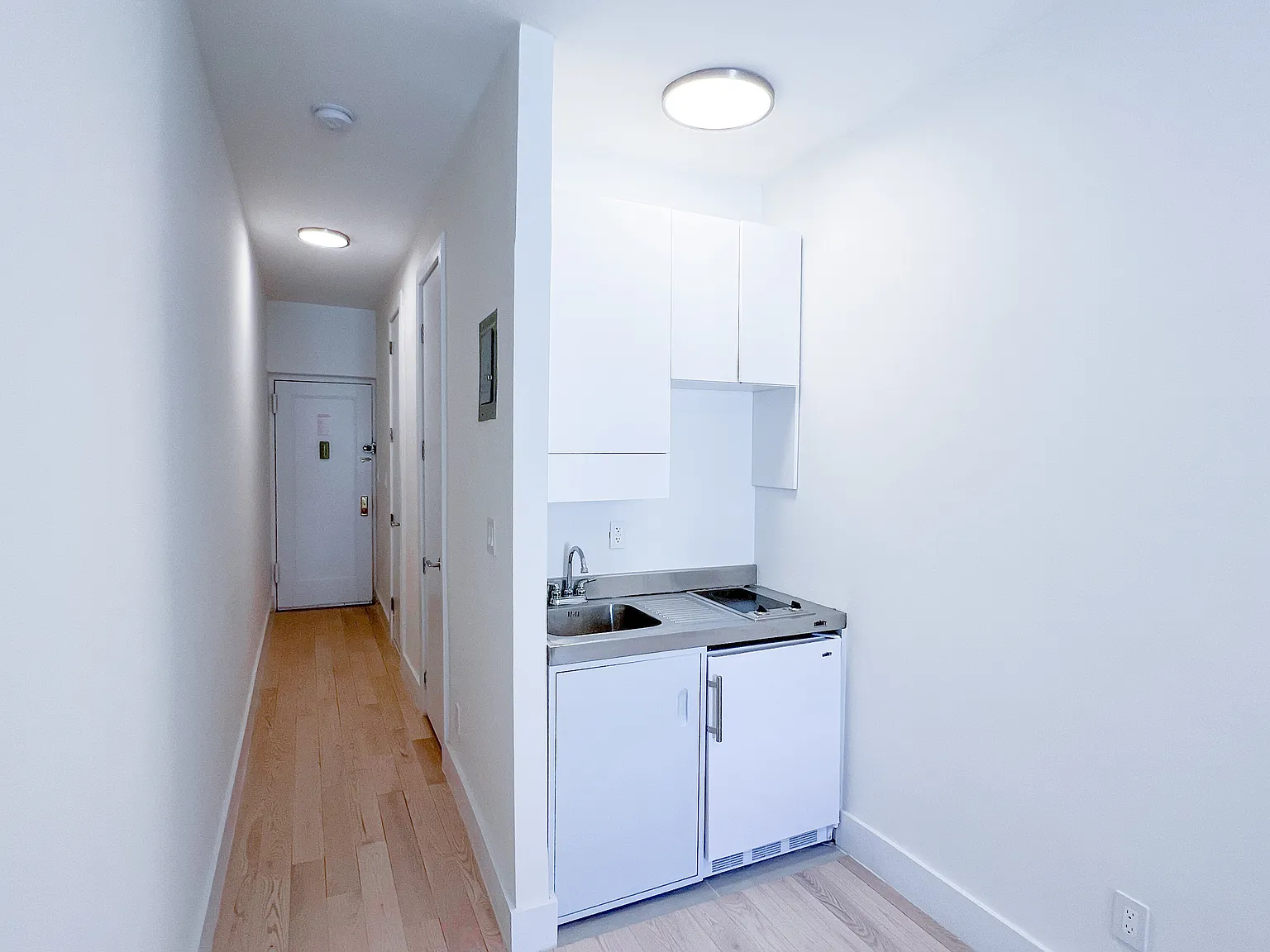 206 West 21st Street — Photo 3