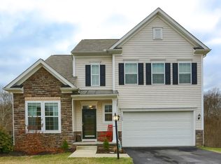 106 Hollyberry Cir, Mc Donald, PA 15057