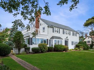 189 Lynn Shore Dr, Lynn, MA 01902
