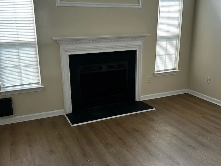 152 Wimbledon Way — Photo 6