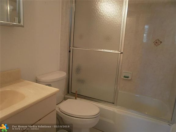 5th image of 4500 N Federal Hwy APT 120C