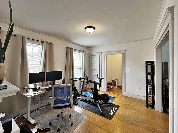 4th image of 270 Huron Ave #3