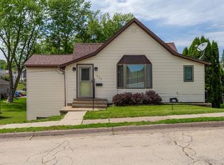 1629 McPoland Ave, Dubuque, IA 52001
