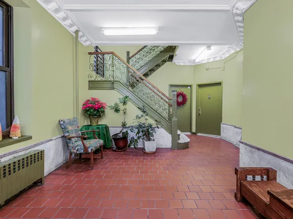 1608 Amsterdam Avenue image 26 of 29