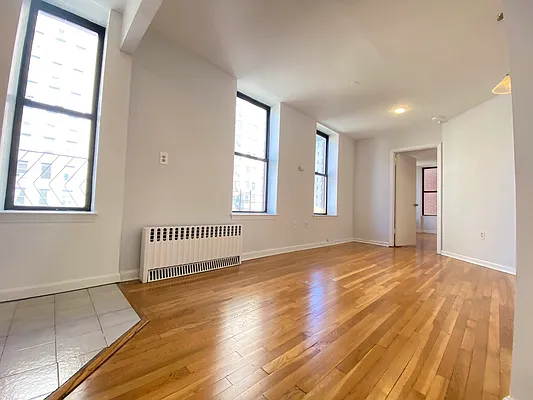 Rented by Bond New York | media 5