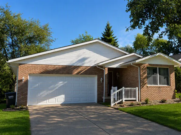 2676 Eastwood Dr, Wooster, OH 44691
