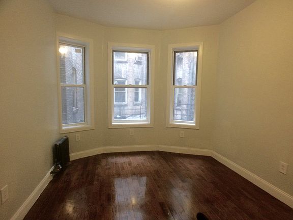 3rd image of 650 W 177th St APT 1