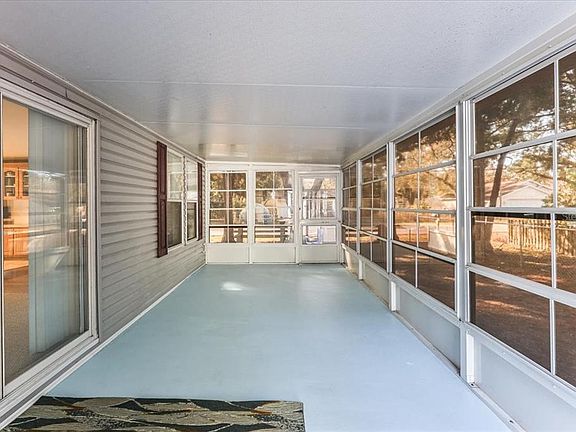 4th image of 8055 Sealawn Dr
