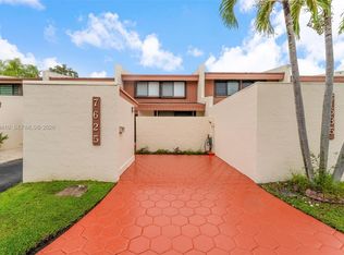 Kendalltown, Miami, FL 33173