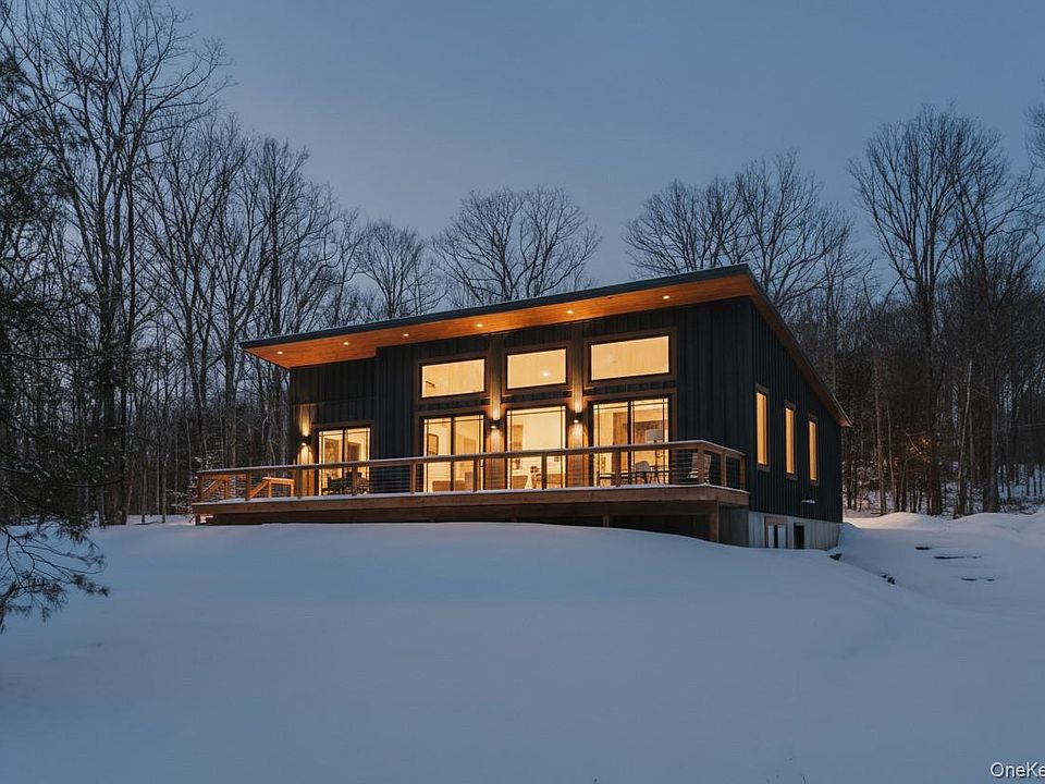 1st image of 140 Country Road