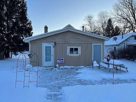 3rd image of 4902 Parkview Dr