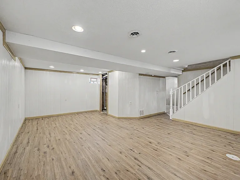 4580 Westland St — Photo 29