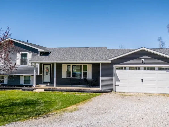 44701 Springbrook Dr, Saint Clairsville, OH 43950