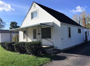 26135 Groveland St, Madison Heights, MI